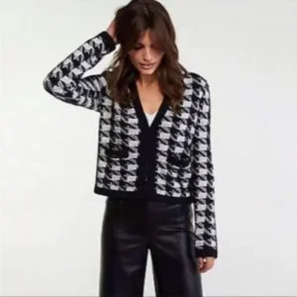 Ann Taylor Sweaters - Ann Taylor - Black and Grey Houndstooth Jacquard Cardigan Jacket